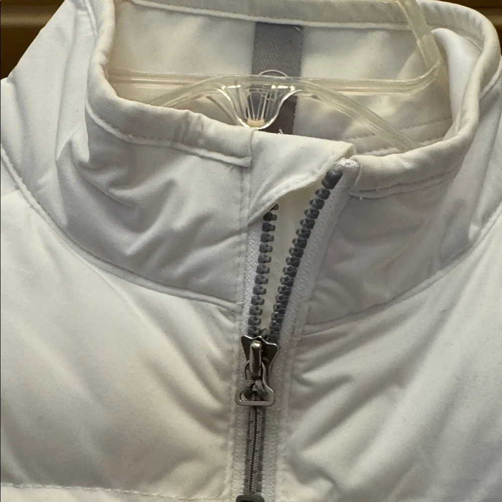 Peter Millar Women’s vest - Picture 4 of 6